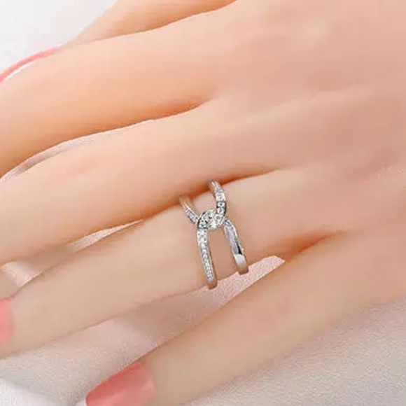 🆕 925 Infinity Cz design silver ring - Picture 2 of 5